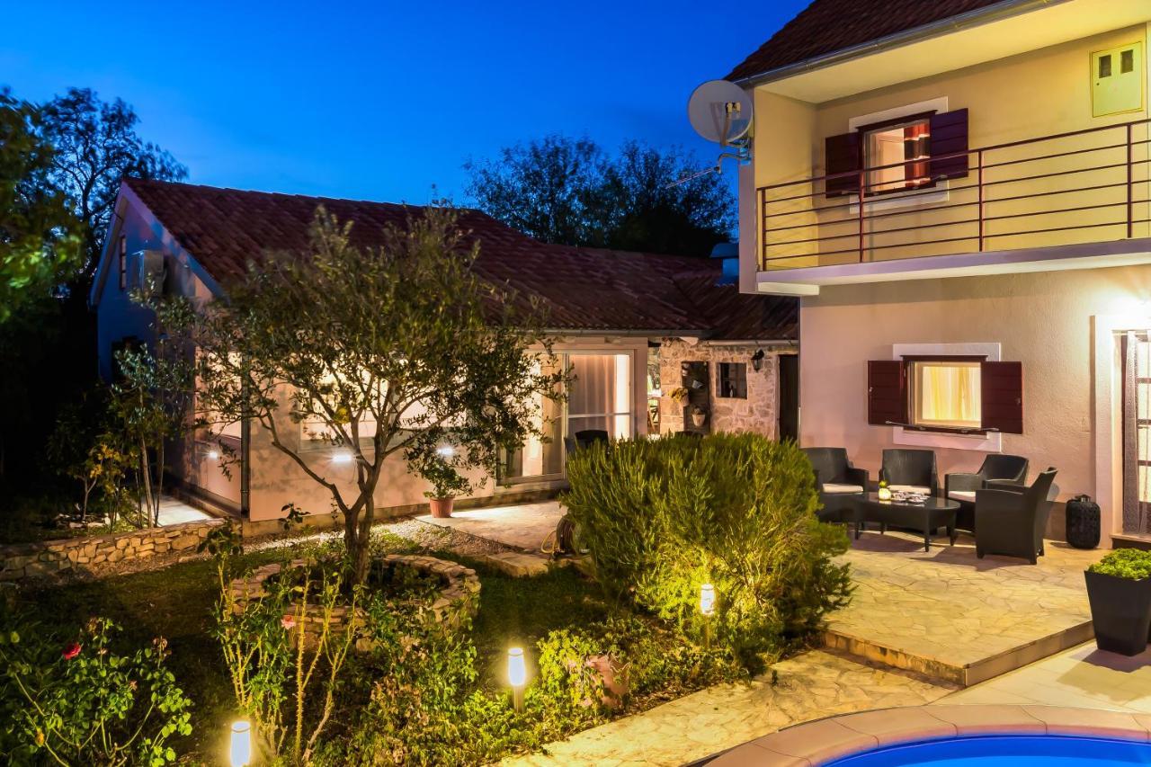 Holiday Home Rosko Skradin Εξωτερικό φωτογραφία